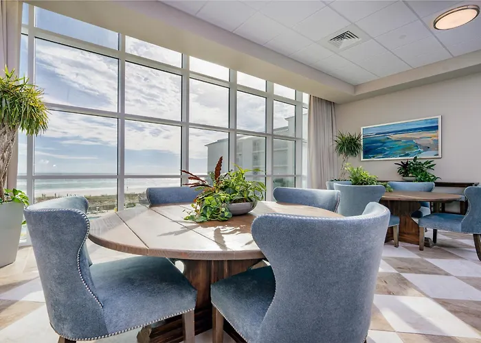 Phoenix Gulf Towers 808 Apartment