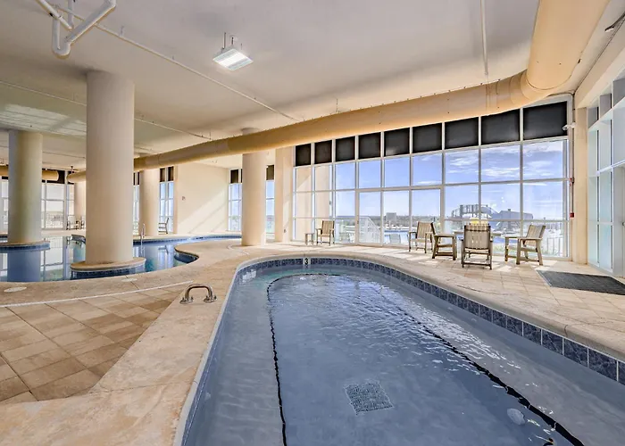 Phoenix Gulf Towers 808 Apartment *