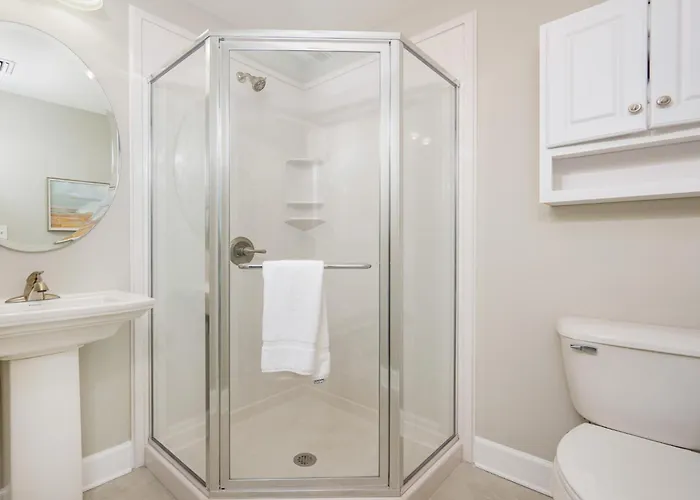 Phoenix Gulf Towers 808 Apartment