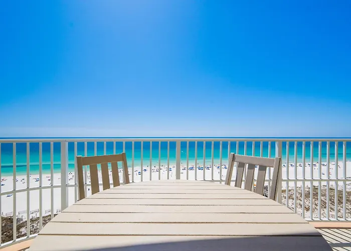 Phoenix Gulf Towers 808 Apartment